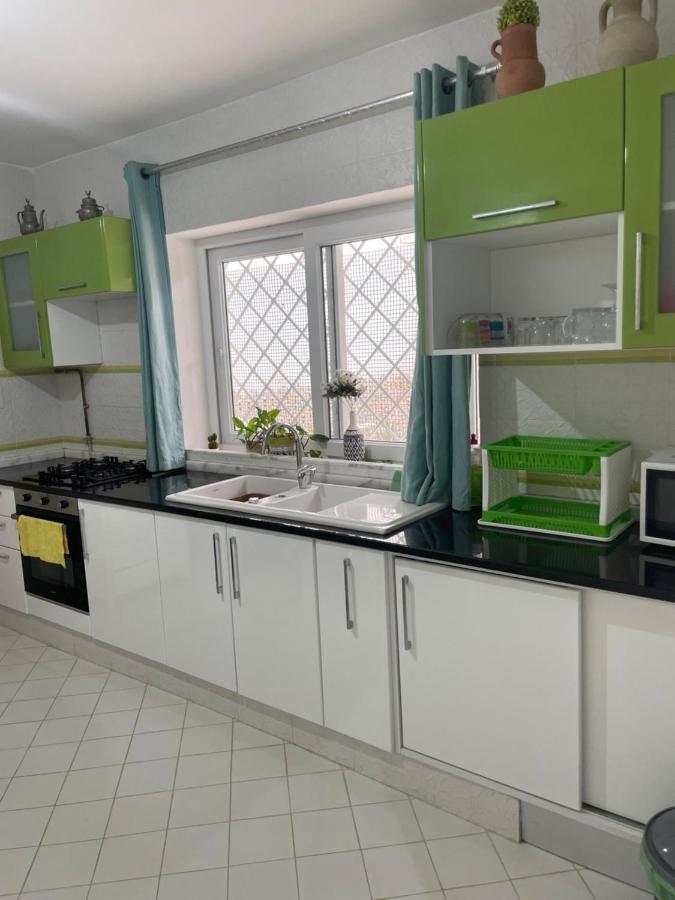 Etage De Villa Avec Jardin, Pres De L'Aireport Et Parking Prive Ariana Εξωτερικό φωτογραφία