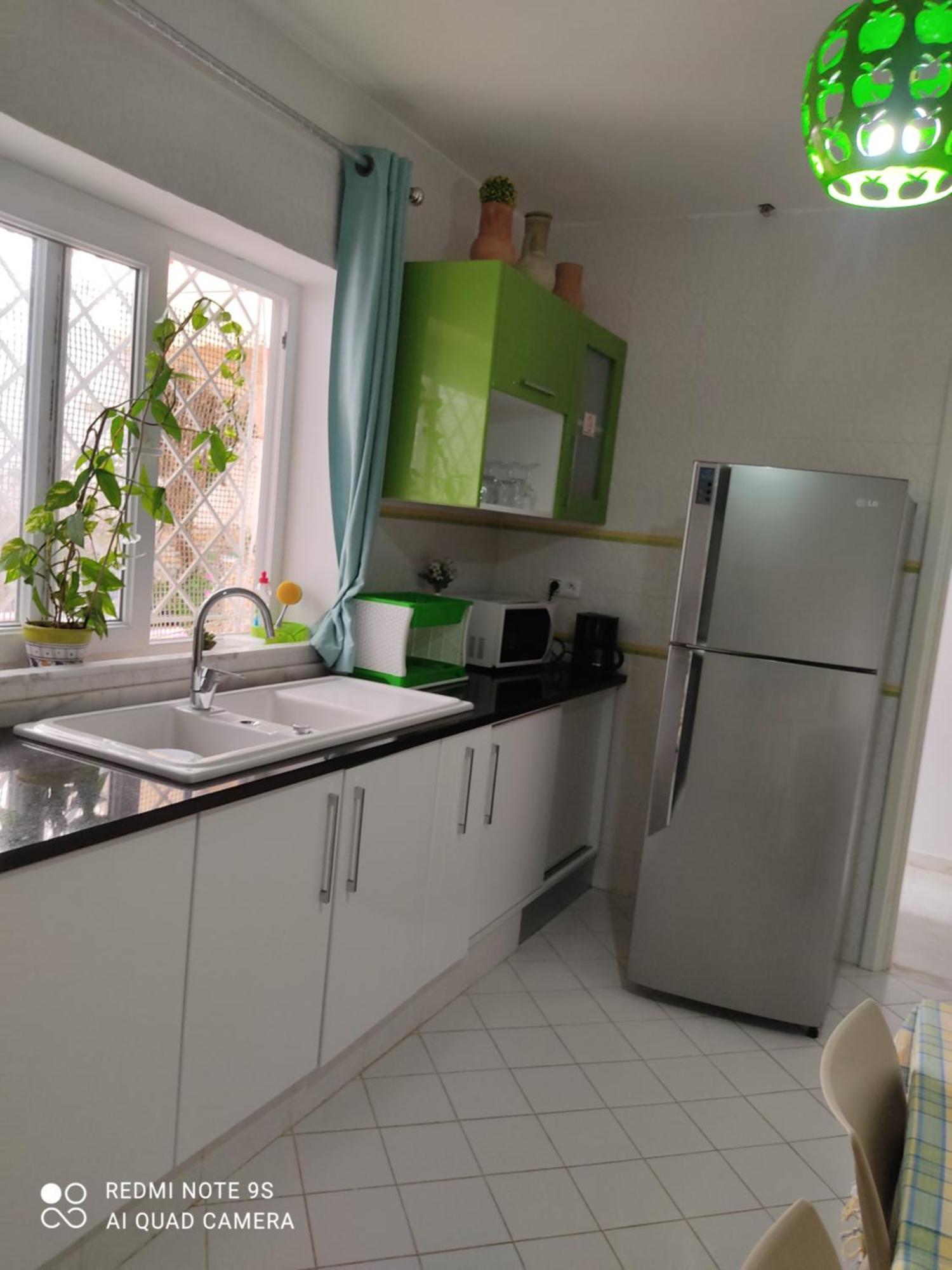 Etage De Villa Avec Jardin, Pres De L'Aireport Et Parking Prive Ariana Εξωτερικό φωτογραφία