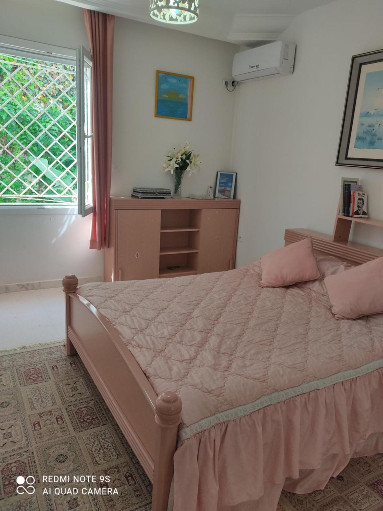 Etage De Villa Avec Jardin, Pres De L'Aireport Et Parking Prive Ariana Εξωτερικό φωτογραφία