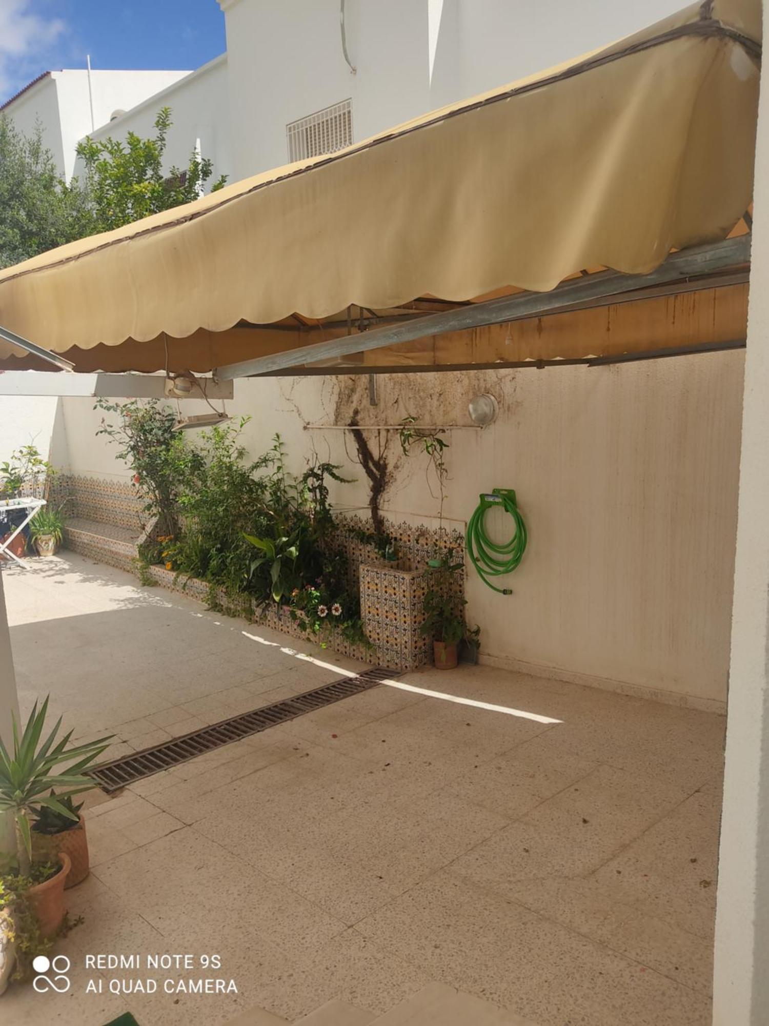 Etage De Villa Avec Jardin, Pres De L'Aireport Et Parking Prive Ariana Εξωτερικό φωτογραφία