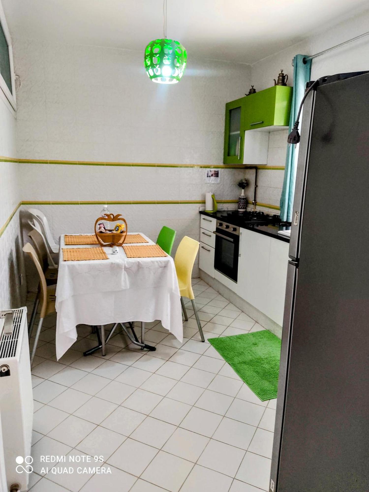 Etage De Villa Avec Jardin, Pres De L'Aireport Et Parking Prive Ariana Εξωτερικό φωτογραφία